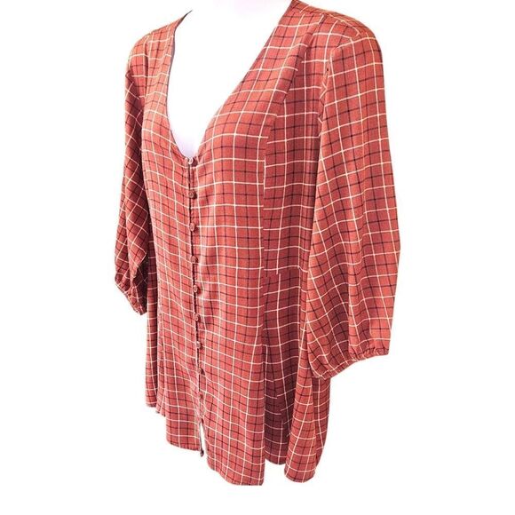TORRID FIT & FLARE Red & Black Plaid Rayon Slub Button- Up Shirt Size 3X - Picture 4 of 14
